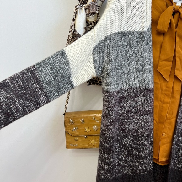 Cardigan long sweater M 19.5” l 34” - Picture 3 of 5